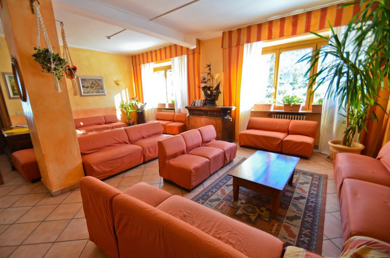 Hotel Miramonti Claviere Exterior photo