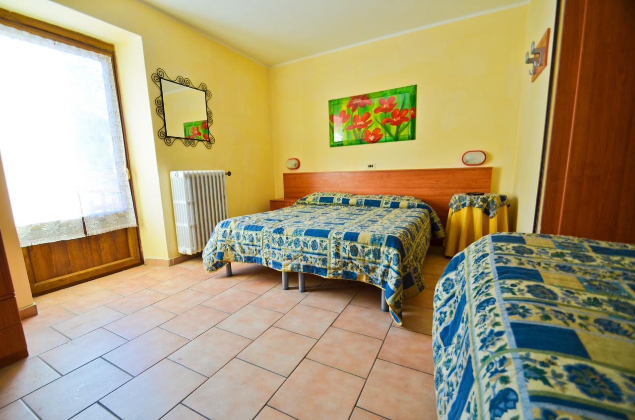 Hotel Miramonti Claviere Exterior photo