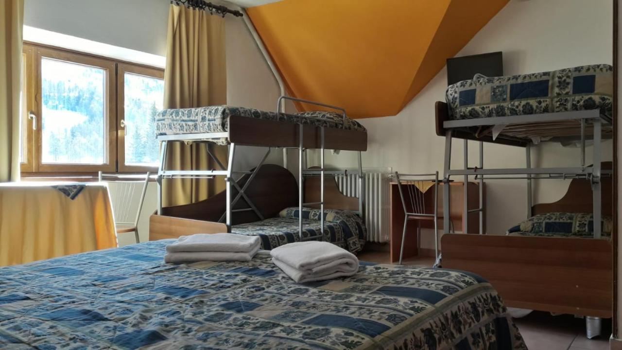 Hotel Miramonti Claviere Exterior photo